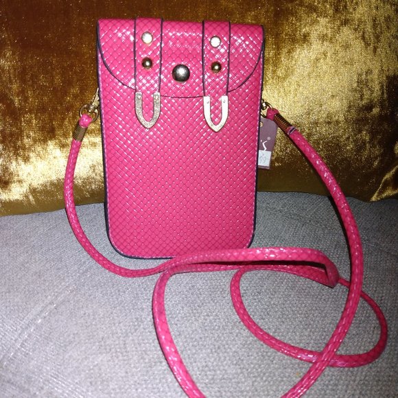 Accessories - Hot pink cell phone bag